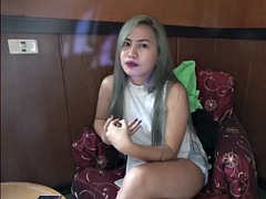 Filipina amateur lets old man cum in her pussy