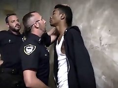 Cop shower fuck gay Suspect on the Run, Gets Deep Dick