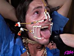 Elise Graves Stuffs Gas Mask Dildo in Pussy for Tony Orlando to Sniff Aroma