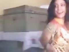 Nazia dance at home Lahore