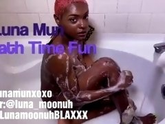 Luna cums in the bathtub